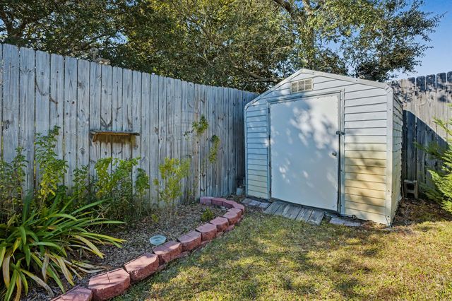 155 Long Pointe Drive, Mary Esther, FL 32569