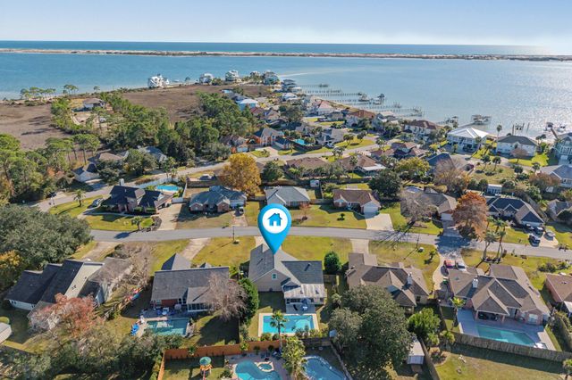 155 Long Pointe Drive, Mary Esther, FL 32569