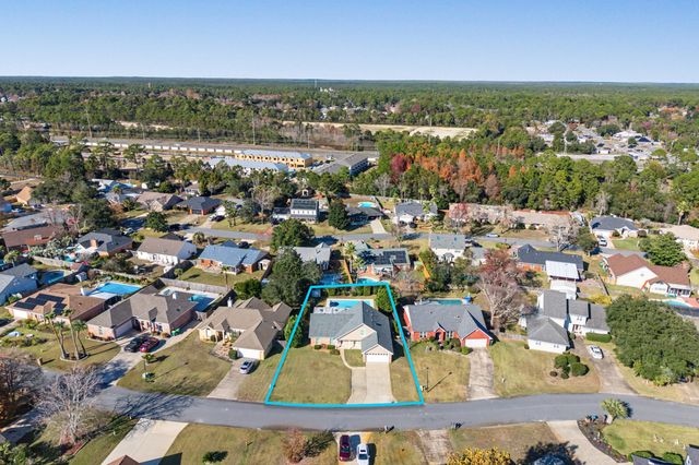 155 Long Pointe Drive, Mary Esther, FL 32569