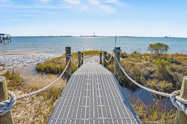 155 Long Pointe Drive, Mary Esther, FL 32569