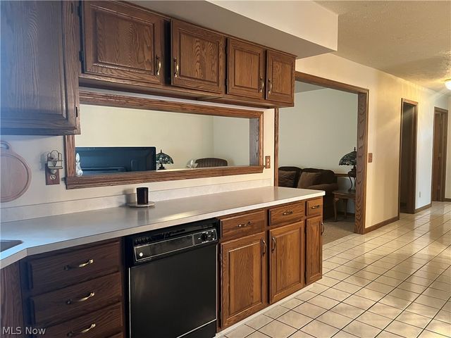 17615 Alexander Road, Walton Hills, OH 44146