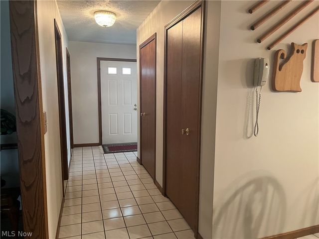 17615 Alexander Road, Walton Hills, OH 44146