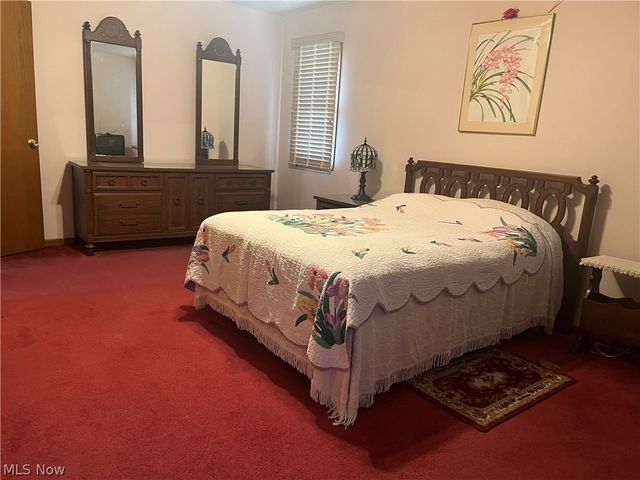 17615 Alexander Road, Walton Hills, OH 44146