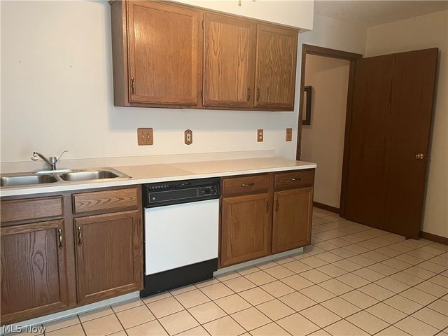 17615 Alexander Road, Walton Hills, OH 44146