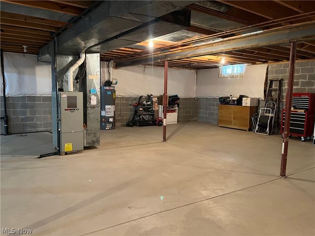 17615 Alexander Road, Walton Hills, OH 44146