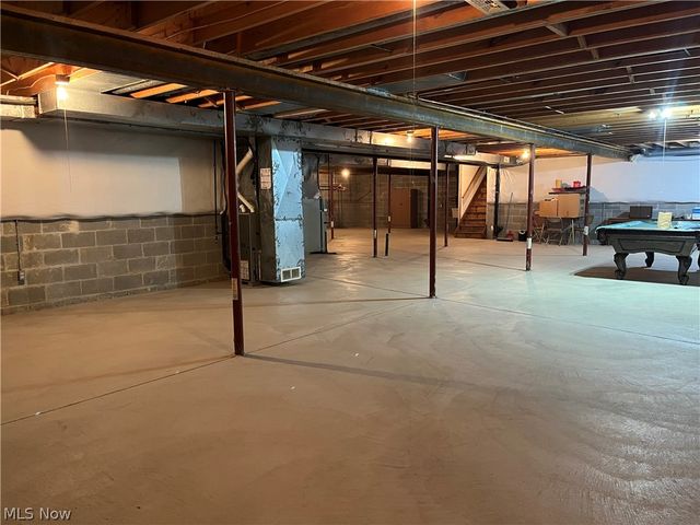 17615 Alexander Road, Walton Hills, OH 44146