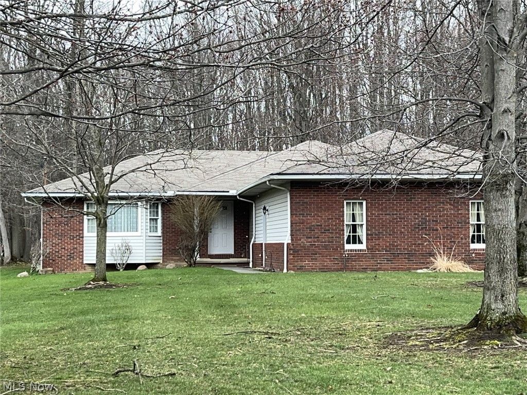 17615 Alexander Road, Walton Hills, OH 44146