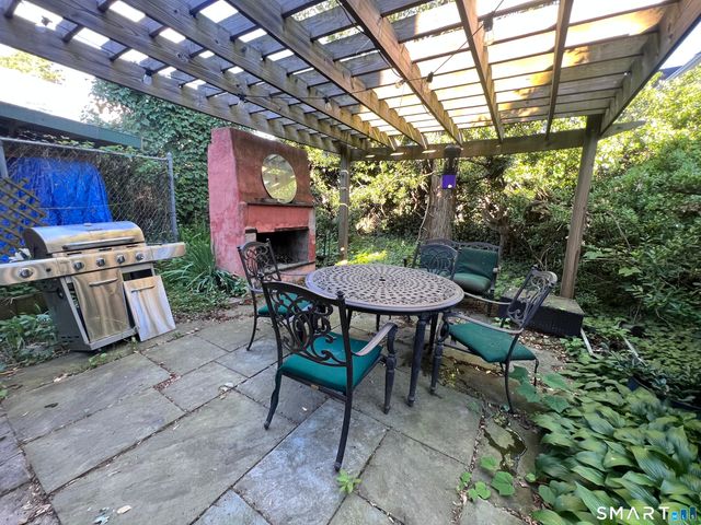 564 Midland Street, Bridgeport, CT 06605