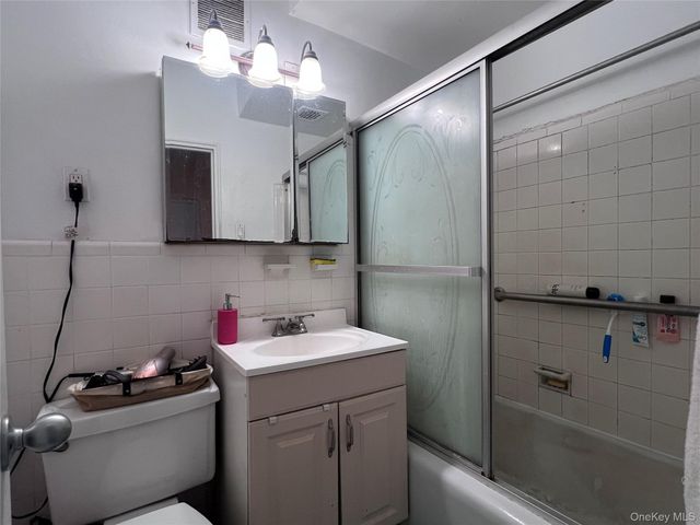 9960 63rd Road 5Z Duplex, Rego Park, NY 11374