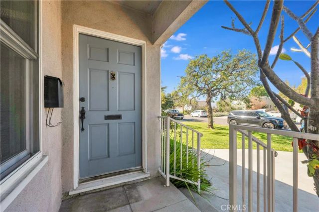 6350 Costello Avenue, Valley Glen, CA 91401