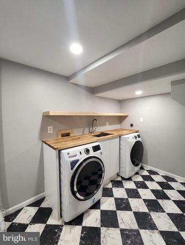 7136 LAKE COVE DR, Alexandria, VA 22315