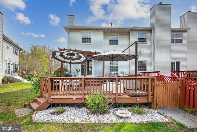 7136 LAKE COVE DR, Alexandria, VA 22315