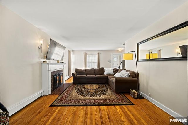 33 Mapes Avenue, Nutley, NJ 07110