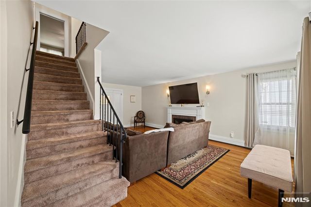 33 Mapes Avenue, Nutley, NJ 07110