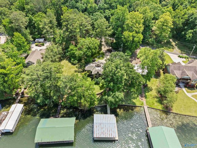 300 Fisher Hollow Road, Guntersville, AL 35976