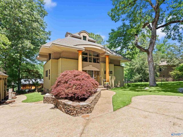 300 Fisher Hollow Road, Guntersville, AL 35976