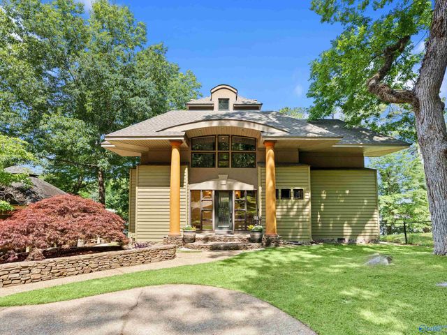 300 Fisher Hollow Road, Guntersville, AL 35976