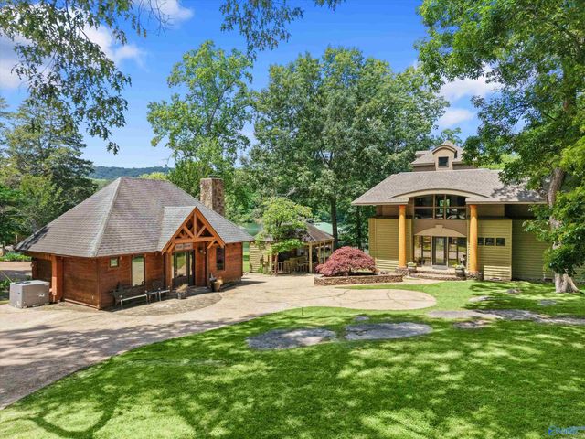 300 Fisher Hollow Road, Guntersville, AL 35976