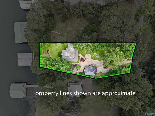 300 Fisher Hollow Road, Guntersville, AL 35976