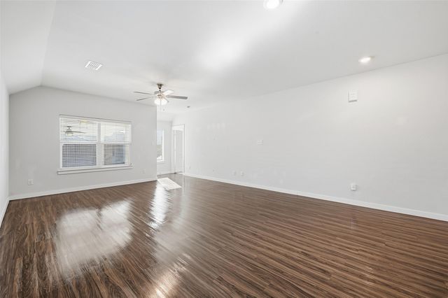 8948 Devonshire Drive, Fort Worth, TX 76131