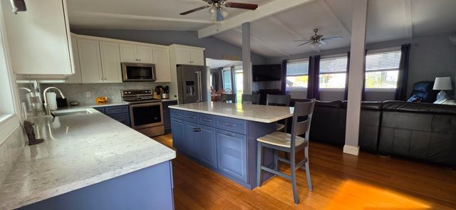 42 Old Wellington Road, Manchester, NH 03104