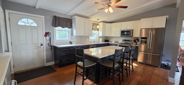 42 Old Wellington Road, Manchester, NH 03104