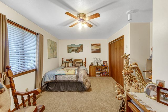 2895 S Collins Drive, La Porte, IN 46350