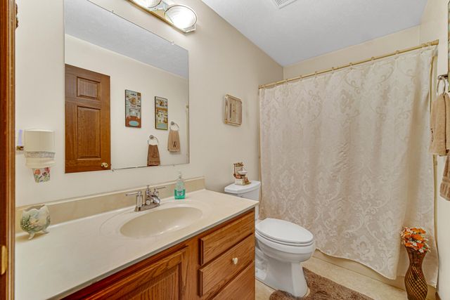 2895 S Collins Drive, La Porte, IN 46350