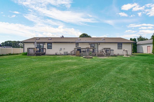 2895 S Collins Drive, La Porte, IN 46350