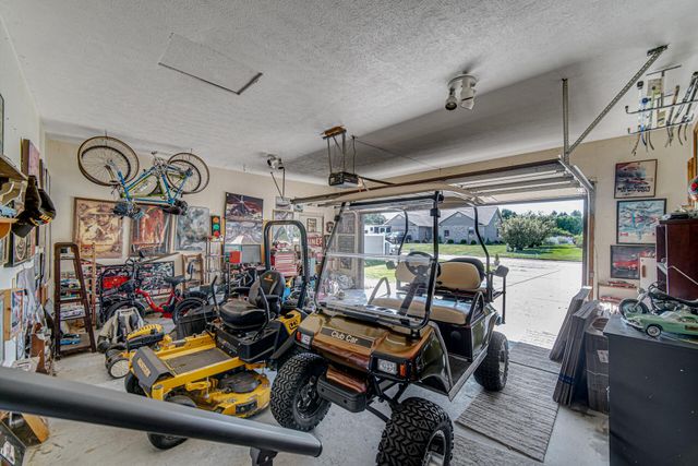 2895 S Collins Drive, La Porte, IN 46350