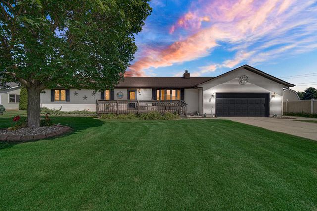 2895 S Collins Drive, La Porte, IN 46350