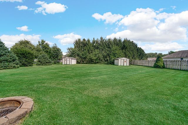 2895 S Collins Drive, La Porte, IN 46350