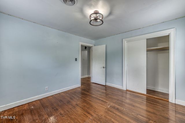 329 Old Stage Trail, Bristol, TN 37620