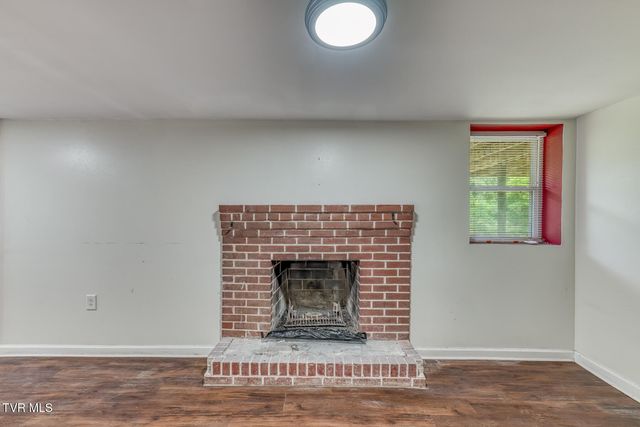 329 Old Stage Trail, Bristol, TN 37620
