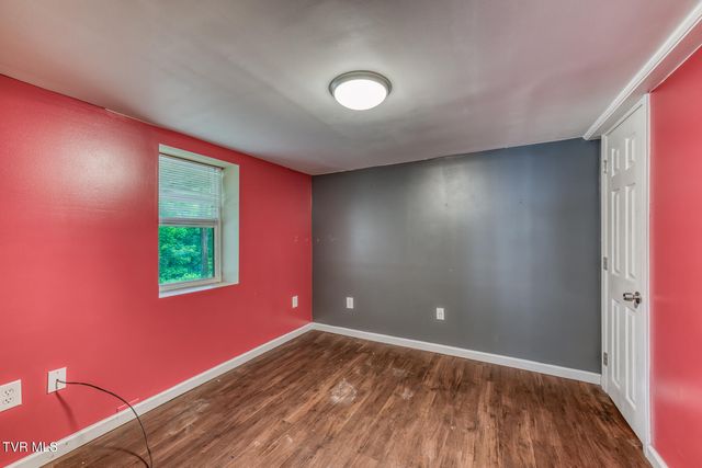 329 Old Stage Trail, Bristol, TN 37620