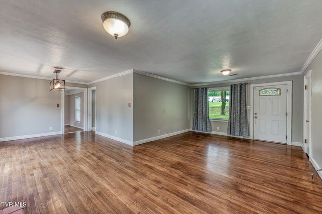 329 Old Stage Trail, Bristol, TN 37620