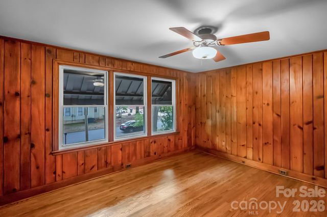 912 Rankin Avenue, Gastonia, NC 28052
