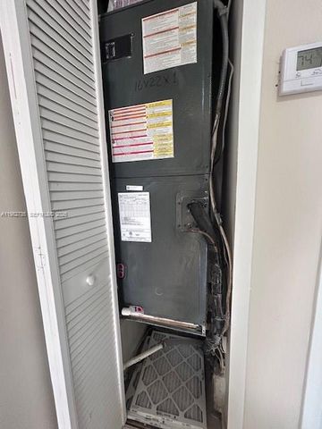 1072 W 79th St 32, Hialeah, FL 33014