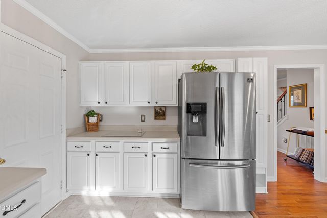 105 Hollowed Court, Holly Springs, NC 27540