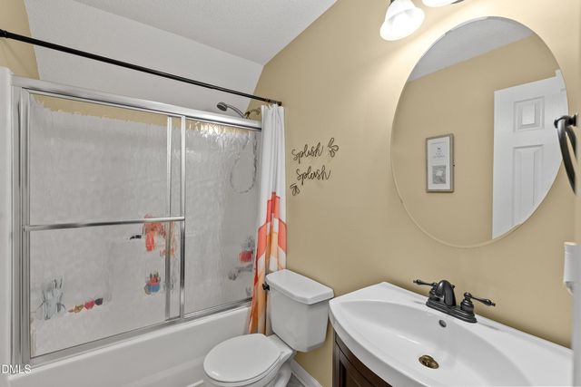 105 Hollowed Court, Holly Springs, NC 27540