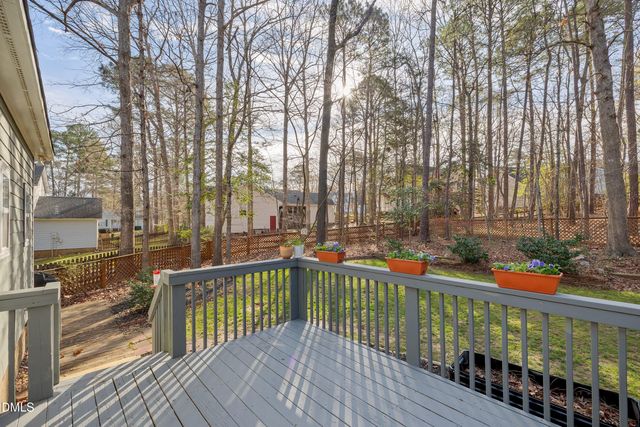 105 Hollowed Court, Holly Springs, NC 27540