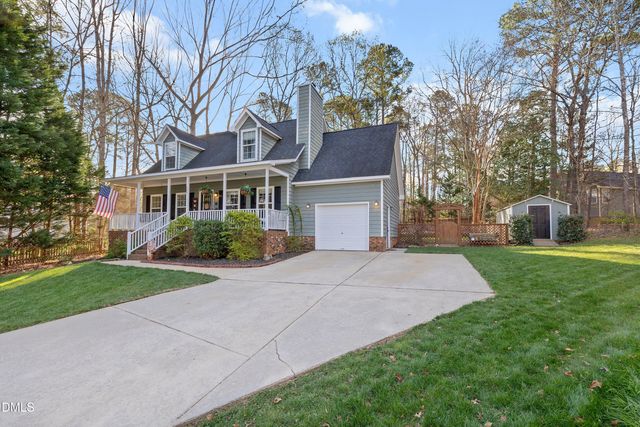 105 Hollowed Court, Holly Springs, NC 27540
