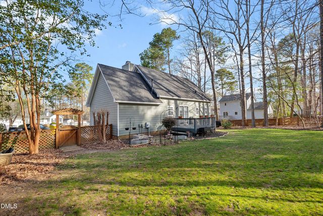 105 Hollowed Court, Holly Springs, NC 27540