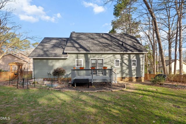 105 Hollowed Court, Holly Springs, NC 27540