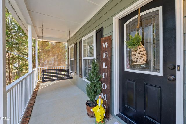 105 Hollowed Court, Holly Springs, NC 27540