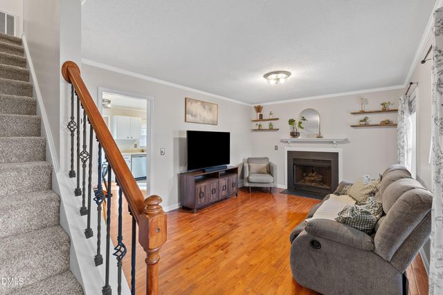 105 Hollowed Court, Holly Springs, NC 27540