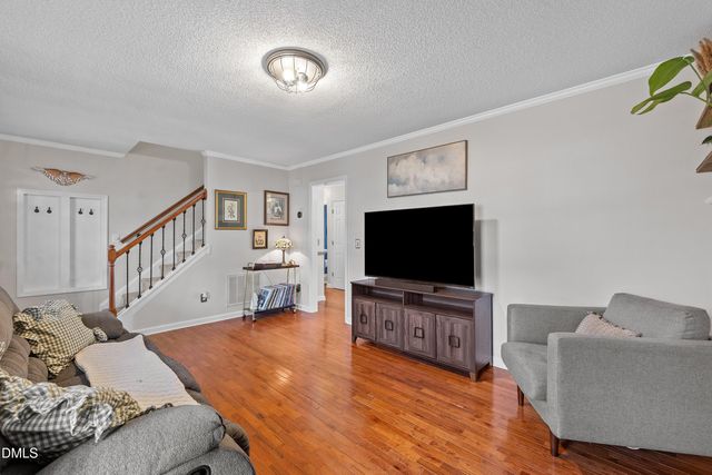 105 Hollowed Court, Holly Springs, NC 27540