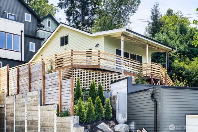 4582 22nd Avenue SW, Seattle, WA 98106