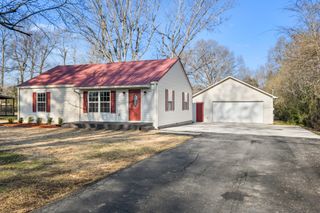 1815 E Lincoln St, Tullahoma, TN 37388