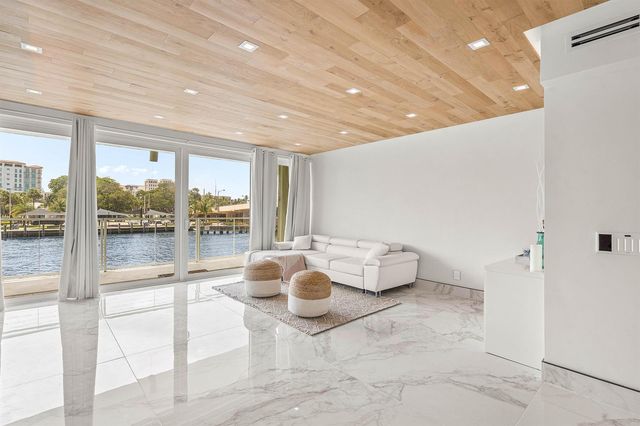 65 SE Spanish Trail 2070, Boca Raton, FL 33432